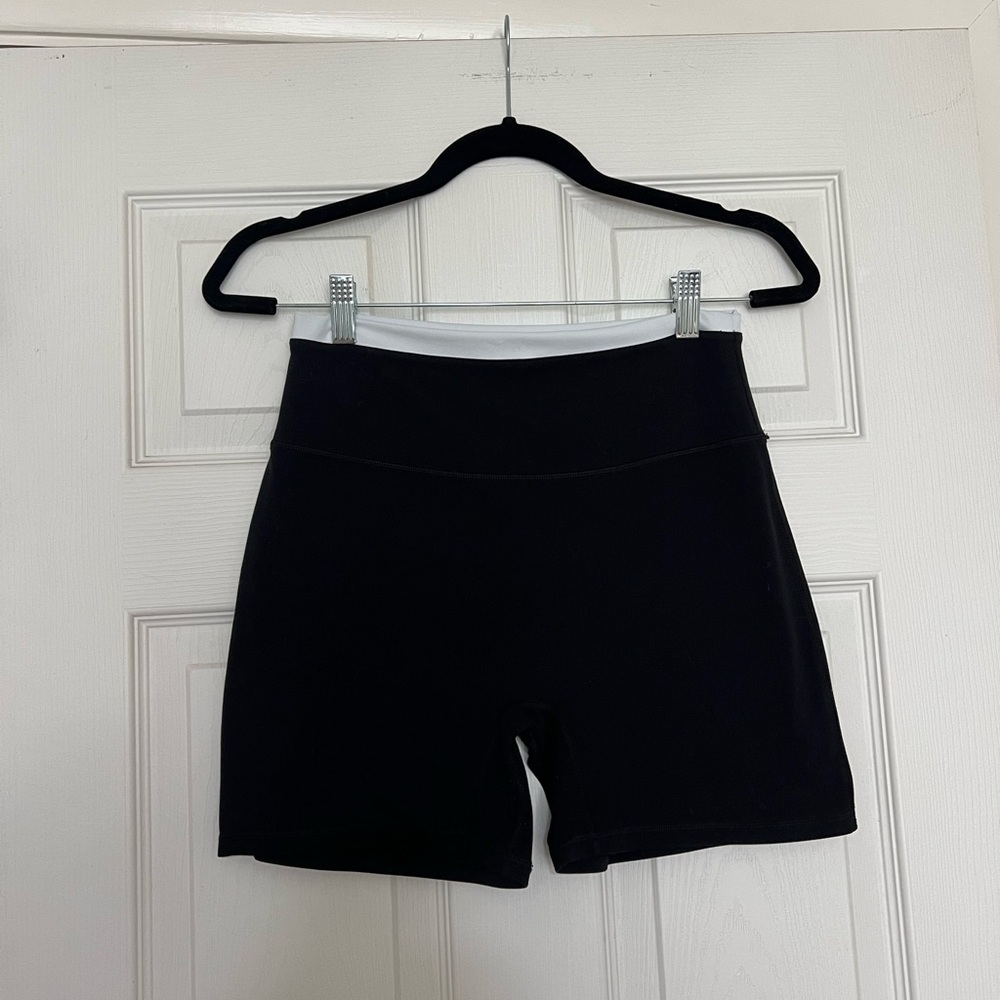 Abercrombie YPB StudioFLEX Bike Short in Black